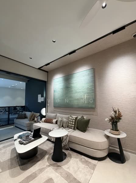 Vela Bay, Bayshore Road, 3 Bedrooms, 1,033 sqft, Condominium For Sale, by Evon Ng, 500126625 - Living Room - PropertyGuru.com.sg