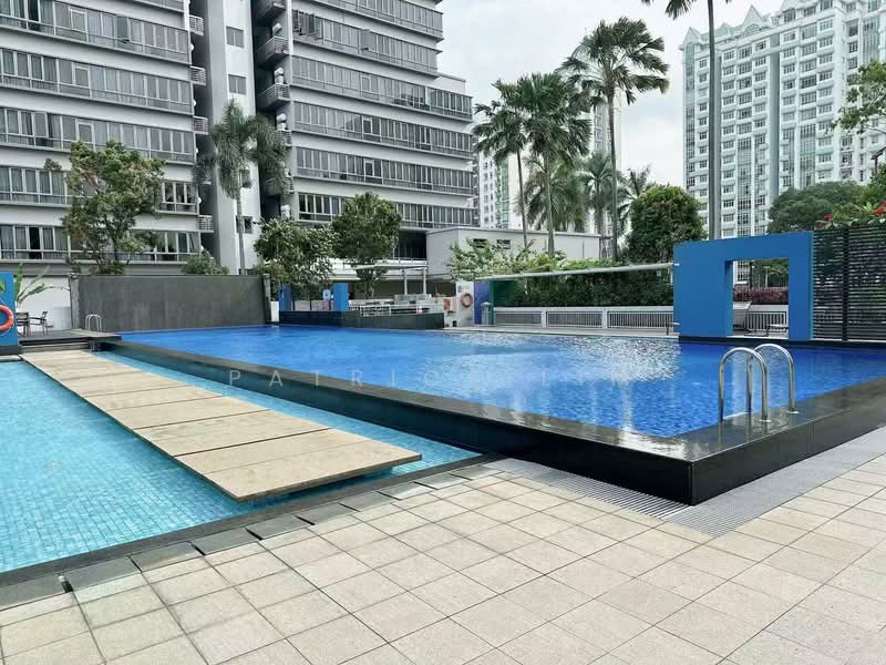 One Fort, 1 Fort Road, Room Rental, 300 sqft, Condominium For Rent, by Patrick Lim, 500126627 - Relaxing pool - PropertyGuru.com.sg