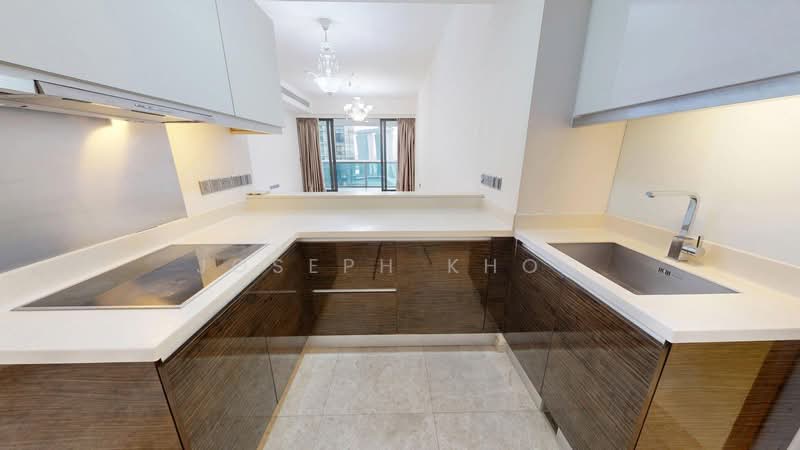 Marina Bay Suites, 3 Central Boulevard, 3 Bedrooms, 1,593 sqft, Apartment For Rent, by Joseph Khoo, 500126640 - Kitchen - PropertyGuru.com.sg