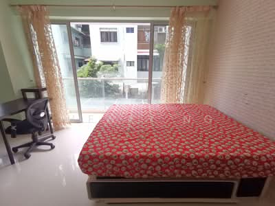For Rent - Esta Ruby