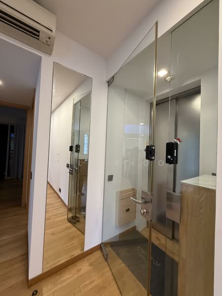 The Peak @ Cairnhill II, 61 Cairnhill Circle, 2 Bedrooms, 904 sqft, Condominium For Rent, by Ally Khoo, 500126652 - Entrance - PropertyGuru.com.sg