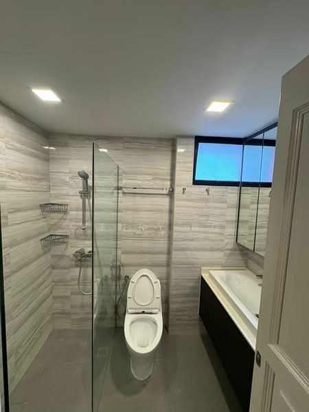 545A-545B Balestier Road, 545A-545B Balestier Road, 1 Bedroom, 250 sqft, Shophouse For Rent, by Henry Ng, 500126668 - Bathroom - PropertyGuru.com.sg