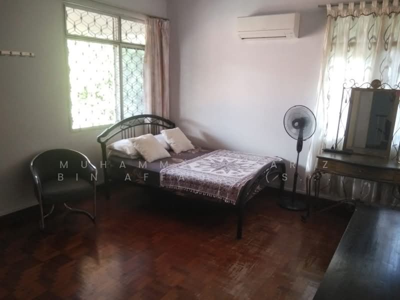 242 Bedok Road (Nearby Tanah Merah MRT), , Room Rental, 200 sqft, Corner Terrace For Rent, by Muhammad Syariz Bin Affandi (Syariz), 500126671 - Bedroom - PropertyGuru.com.sg