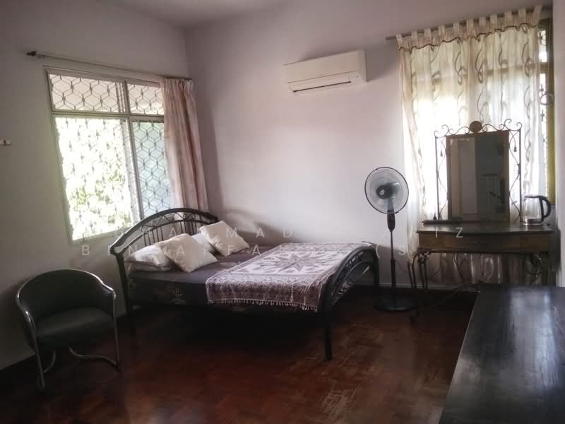242 Bedok Road (Nearby Tanah Merah MRT), , Room Rental, 200 sqft, Corner Terrace For Rent, by Muhammad Syariz Bin Affandi (Syariz), 500126671 - Bedroom - PropertyGuru.com.sg