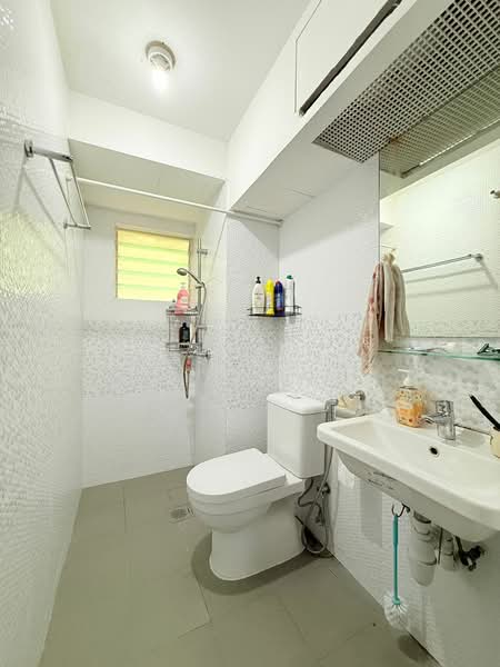 Melville Park, 18 Simei Street 1, 3 Bedrooms, 1,163 sqft, Apartment For Sale, by Jose Loh Zhenhao, 500126694 - Bathroom - PropertyGuru.com.sg