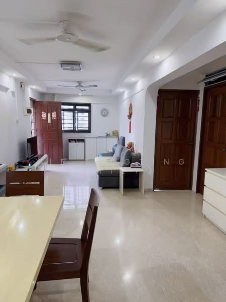 306 Clementi Avenue 4, 306 Clementi Avenue 4, Room Rental, 130 sqft, HDB Flat For Rent, by Xie TingTing (Emily), 500126701 - Living Room - PropertyGuru.com.sg