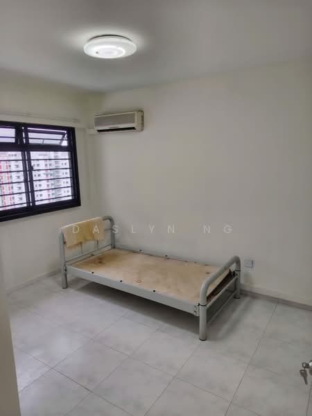 687A Choa Chu Kang Drive, 687A Choa Chu Kang Drive, 3 Bedrooms, 1,184 sqft, HDB Flat For Rent, by Daslyn Ng, 500126706 - Bedroom - PropertyGuru.com.sg