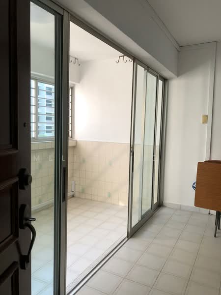 317 Jurong East Street 31, 317 Jurong East Street 31, 3 Bedrooms, 1,431 sqft, HDB Flat For Rent, by Melissa Ng S L, 500126715 - Balcony - PropertyGuru.com.sg