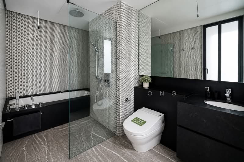 10 Evelyn, 10 Evelyn Road, 3 Bedrooms, 1,410 sqft, Condominium For Sale, by Charles Ong, 500126728 - Bathroom - PropertyGuru.com.sg