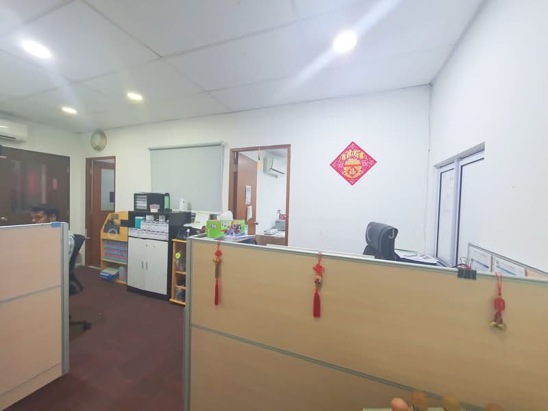 Pioneer Point, 5 Soon Lee Street, 1,108 sqft, Factory / Workshop (B2) For Sale, by Loo Jia Bin (Jo), 500126729 - Interior - CommercialGuru.com.sg