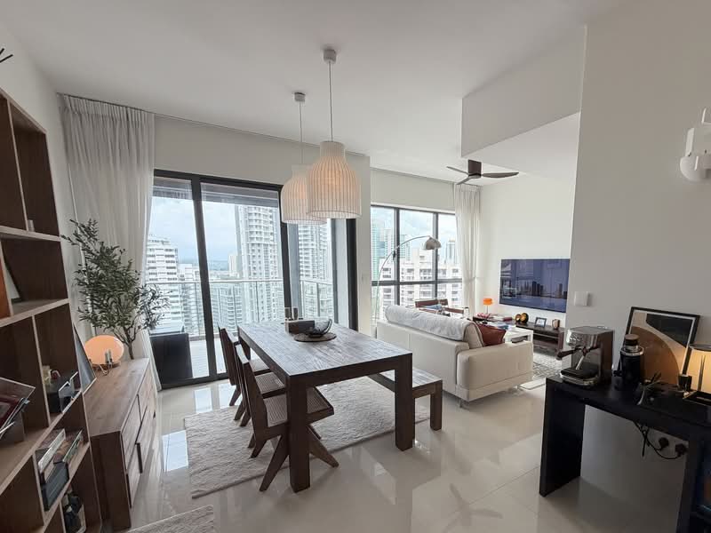 Verticus, 3 Jalan Kemaman, 3 Bedrooms, 936 sqft, Condominium For Sale, by Ken Wee, 500126746 - Living Room - PropertyGuru.com.sg