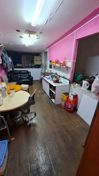 Desker Road, Desker road, 3 Bedrooms, 1,050 sqft, Conservation House For Rent, by Ram (Ramalingam), 500126747 - Kitchen - PropertyGuru.com.sg
