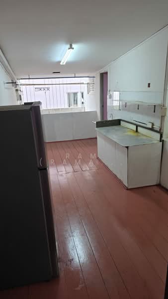 Desker Road, Desker road, 3 Bedrooms, 1,050 sqft, Conservation House For Rent, by Ram (Ramalingam), 500126747 - Kitchen - PropertyGuru.com.sg
