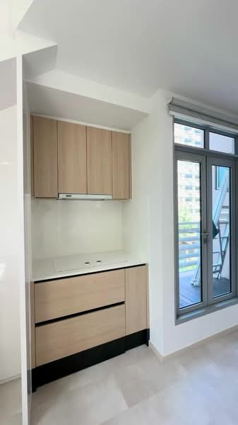 Regency Suites, 36 Kim Tian Road, 2 Bedrooms, 950 sqft, Apartment For Rent, by Baron Tan 陈鼎超, 500126773 - Kitchen - PropertyGuru.com.sg