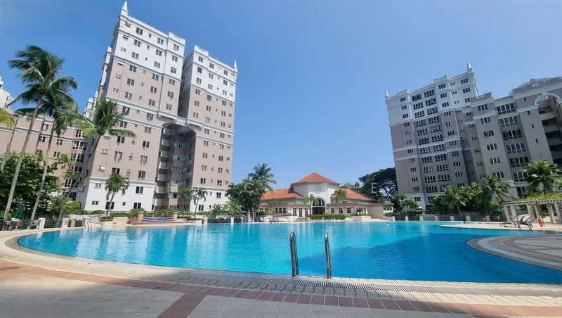 Castle Green, 481 Yio Chu Kang Road, Room Rental, 100 sqft, Condominium For Rent, by Midco Tee, 500126774 - Exterior - PropertyGuru.com.sg
