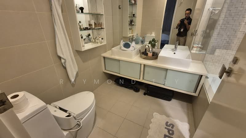 Unit in Kembangan / Telok Kurau, , 4 Bedrooms, 2,121 sqft, Condominium For Rent, by Raymond Tay, 500126784 - Bathroom - PropertyGuru.com.sg
