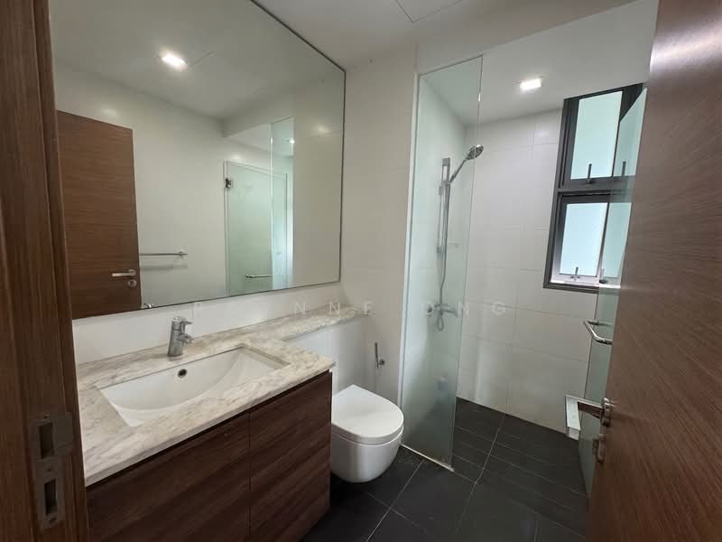 Double Bay Residences, 19B Simei Street 4, 3 Bedrooms, 1,367 sqft, Condominium For Sale, by Raynne Ong, 500126796 - Bathroom - PropertyGuru.com.sg