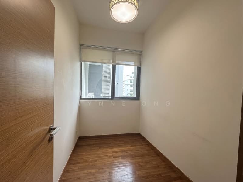 Double Bay Residences, 19B Simei Street 4, 3 Bedrooms, 1,367 sqft, Condominium For Sale, by Raynne Ong, 500126796 - Study room  - PropertyGuru.com.sg