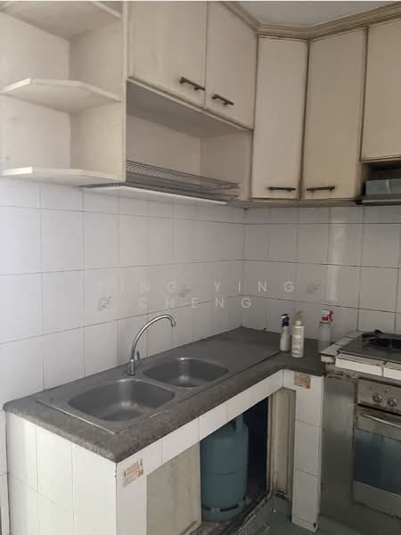 Loyang Gardens, 49 - 49B Jalan Loyang Besar, Room Rental, 200 sqft, Condominium For Rent, by Ying Ying Cheng, 500126804 - Kitchen - PropertyGuru.com.sg