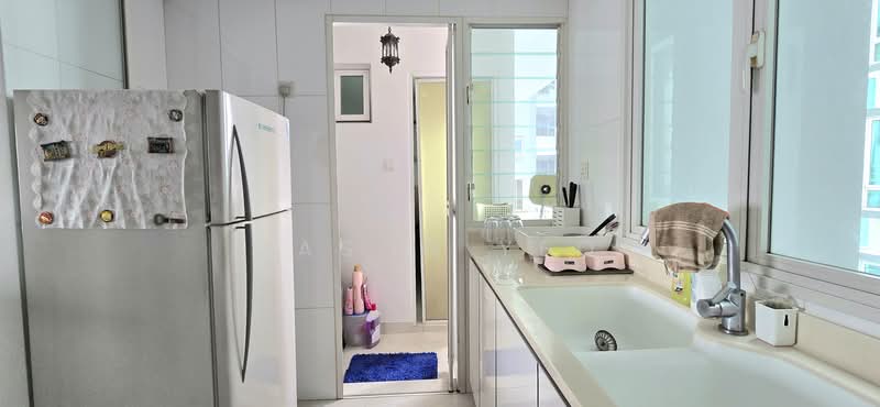 Blossoms @ Woodleigh, 10 Woodleigh Close, 3 Bedrooms, 1,206 sqft, Condominium For Rent, by Jason Yeo, 500126806 - Kitchen - PropertyGuru.com.sg