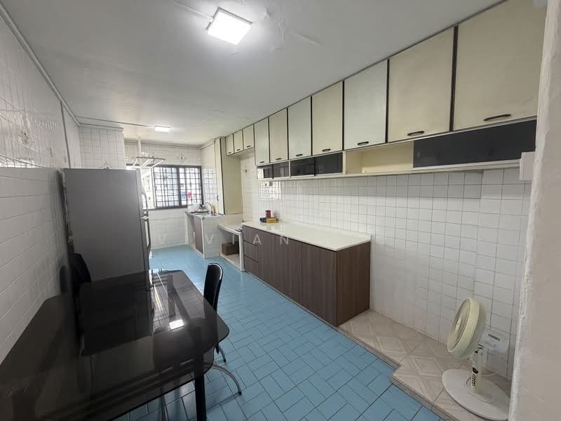 262 Tampines Street 21, 262 Tampines Street 21, 2 Bedrooms, 796 sqft, HDB Flat For Sale, by Vivian Teo, 500126807 - Kitchen - PropertyGuru.com.sg