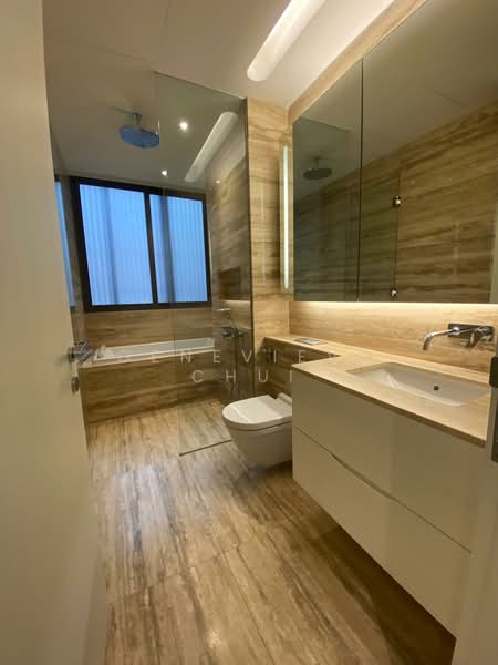 Lloyd SixtyFive, 65 Lloyd Road, 3 Bedrooms, 2,422 sqft, Condominium For Rent, by Genevieve Chui, 500126810 - Master Bathroom - PropertyGuru.com.sg