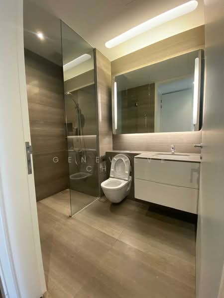 Lloyd SixtyFive, 65 Lloyd Road, 3 Bedrooms, 2,422 sqft, Condominium For Rent, by Genevieve Chui, 500126810 - Common Bathroom - PropertyGuru.com.sg