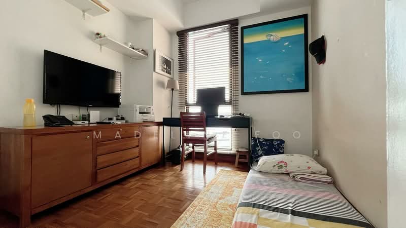 Seasons View, 5 Pemimpin Drive, 2 Bedrooms, 969 sqft, Condominium For Sale, by Madeline Foo, 500126816 - Bedroom - PropertyGuru.com.sg
