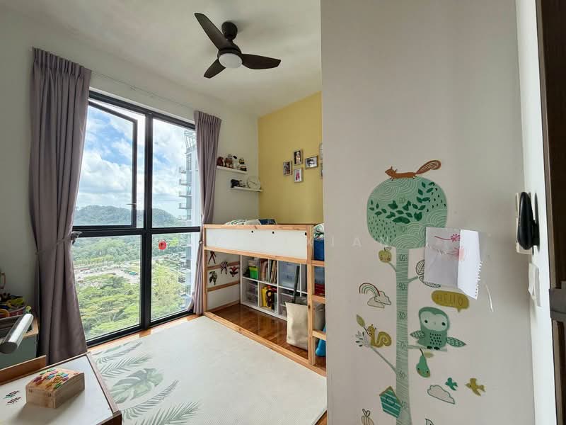 Foresque Residences, 107 Petir Road, 3 Bedrooms, 1,130 sqft, Condominium For Sale, by Tay Yixian, 500126819 - Bedroom - PropertyGuru.com.sg