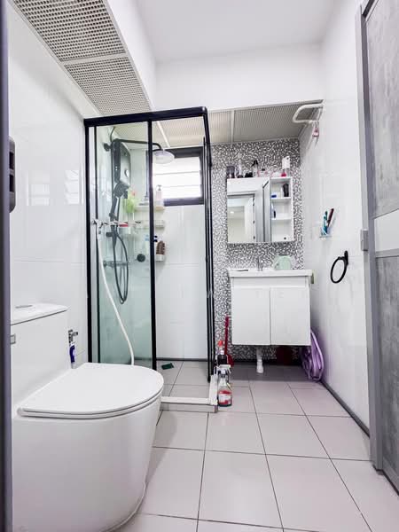 104A Bidadari Park Drive, 104A Bidadari Park Drive, 3 Bedrooms, 1,001 sqft, HDB Flat For Sale, by Andrew Yek, 500126821 - Bathroom - PropertyGuru.com.sg