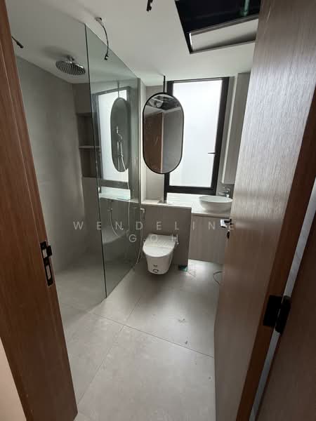 Brand New Corner Terrace near Kovan MRT Station, , 8 Bedrooms, 5,700 sqft, Corner Terrace For Sale, by Wendeline Goh, 500126839 - Bathroom - PropertyGuru.com.sg