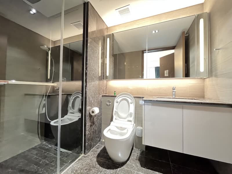 Parc Esta, 910 Sims Avenue, 2 Bedrooms, 721 sqft, Condominium For Rent, by Wini Chua, 500126843 - Bathroom - PropertyGuru.com.sg