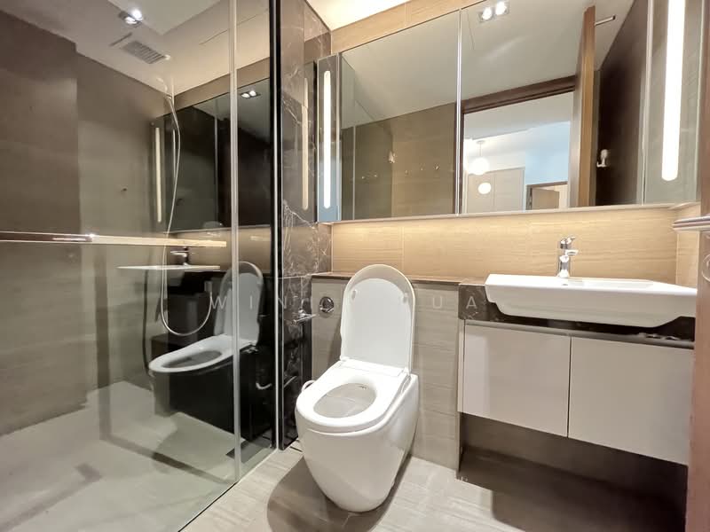 Parc Esta, 910 Sims Avenue, 2 Bedrooms, 721 sqft, Condominium For Rent, by Wini Chua, 500126843 - Bathroom - PropertyGuru.com.sg