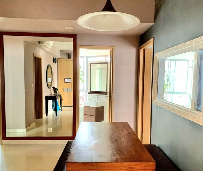 Waterford Residence, 21 Kim Yam Road, 2 Bedrooms, 1,055 sqft, Condominium For Sale, by Tan Heng Kee, 500126848 - Dining - PropertyGuru.com.sg