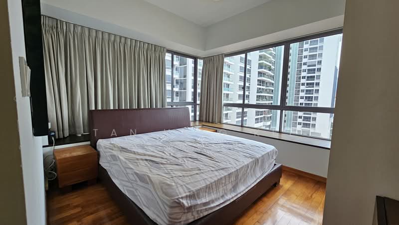 Waterford Residence, 21 Kim Yam Road, 2 Bedrooms, 1,055 sqft, Condominium For Sale, by Tan Heng Kee, 500126848 - Master Room - PropertyGuru.com.sg
