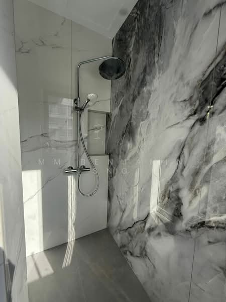 Jalan Yasin, , Room Rental, 200 sqft, Terraced House For Rent, by MM Benjamin Sng, 500126864 - Bathroom - PropertyGuru.com.sg