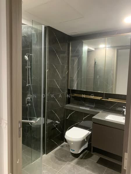 The Florence Residences, 81 Hougang Avenue 2, 2 Bedrooms, 635 sqft, Condominium For Sale, by Novan Ng, 500126866 - Bathroom - PropertyGuru.com.sg