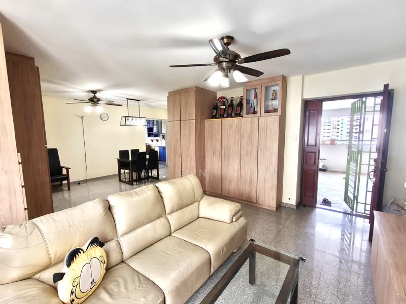 501C Wellington Circle, 501C Wellington Circle, 3 Bedrooms, 1,184 sqft, HDB Flat For Sale, by Aaron Lin, 500126877 - Living Room - PropertyGuru.com.sg