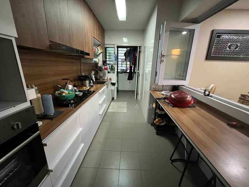 669B Edgefield Plains, 669B Edgefield Plains, 3 Bedrooms, 1,216 sqft, HDB Flat For Sale, by Mirza Amir, 500126878 - Kitchen - PropertyGuru.com.sg