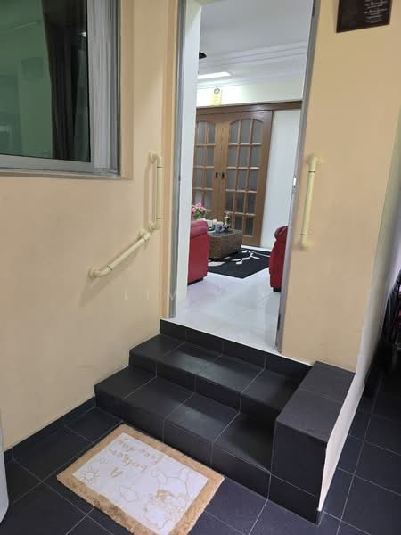 832 Woodlands Street 83, 832 Woodlands Street 83, 2 Bedrooms, 785 sqft, HDB Flat For Rent, by Lim Y X, 500126879 - Entrance - PropertyGuru.com.sg