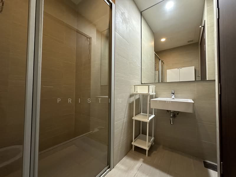 The Brooks I & The Brooks II, 60 Springside Walk, 2 Bedrooms, 710 sqft, Apartment For Rent, by Pristine Lim, 500126888 - Bathroom - PropertyGuru.com.sg