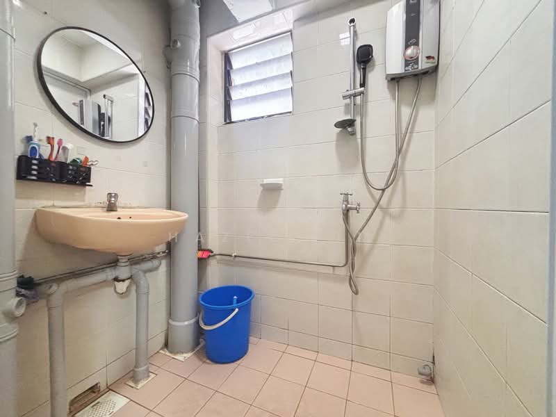 6 Everton Park, 6 Everton Park, 2 Bedrooms, 775 sqft, HDB Flat For Sale, by Hazel Lim, 500126893 - Bathroom - PropertyGuru.com.sg