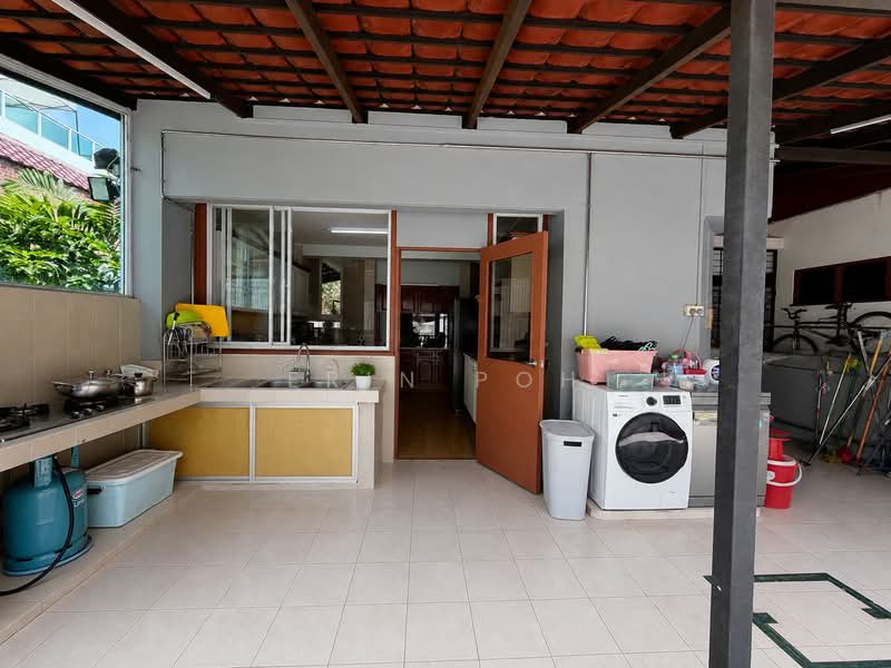 Mimosa Villas, Mimosa Walk, 4 Bedrooms, 4,000 sqft, Semi-Detached House For Sale, by Erin Poh, 500126899 - Outdoor Wet Kitchen - PropertyGuru.com.sg