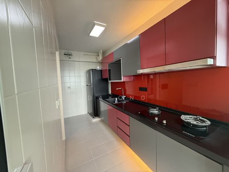 410A Fernvale Road, 410A Fernvale Road, 2 Bedrooms, 1,033 sqft, HDB Flat For Sale, by Ada Ong, 500126904 - Kitchen - PropertyGuru.com.sg