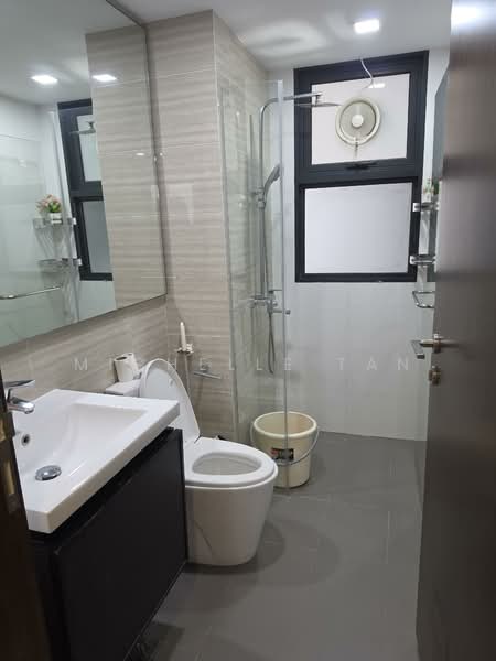 Riverparc Residence, 90 Punggol Drive, 3 Bedrooms, 1,076 sqft, Executive Condominium For Sale, by Michelle Tan, 500126911 - Bathroom - PropertyGuru.com.sg