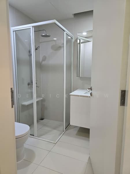 Bedok Residences, 14 Bedok North Drive, 2 Bedrooms, 882 sqft, Condominium For Rent, by Derrick Chew, 500126918 - Bathroom - PropertyGuru.com.sg