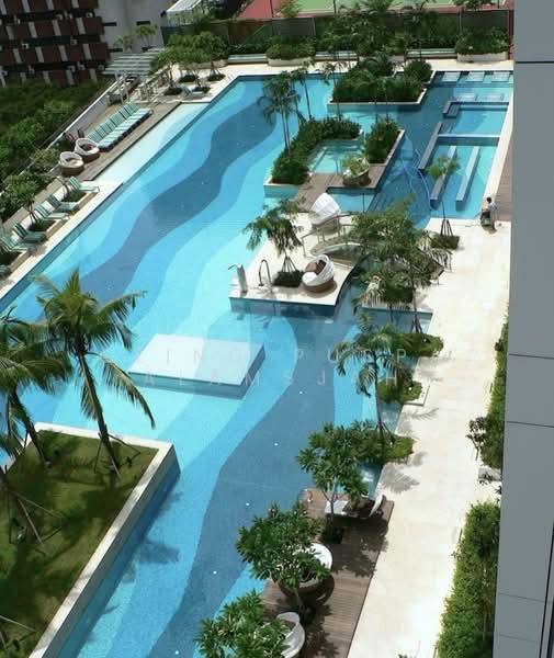 Icon, 10 Gopeng Street, 1 Bedroom, 657 sqft, Apartment For Rent, by Oling Puspa Alamsjah, 500126922 - Pool - PropertyGuru.com.sg