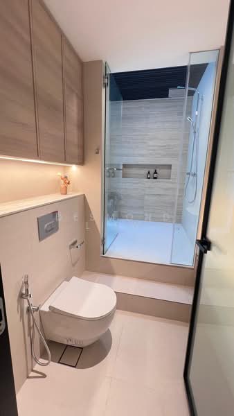 Skies Miltonia, 3 Miltonia Close, 5 Bedrooms, 4,672 sqft, Cluster House For Sale, by Desmond Liew, 500126927 - Bathroom - PropertyGuru.com.sg