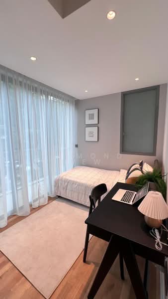 Skies Miltonia, 3 Miltonia Close, 5 Bedrooms, 4,672 sqft, Cluster House For Sale, by Desmond Liew, 500126927 - Bedroom - PropertyGuru.com.sg