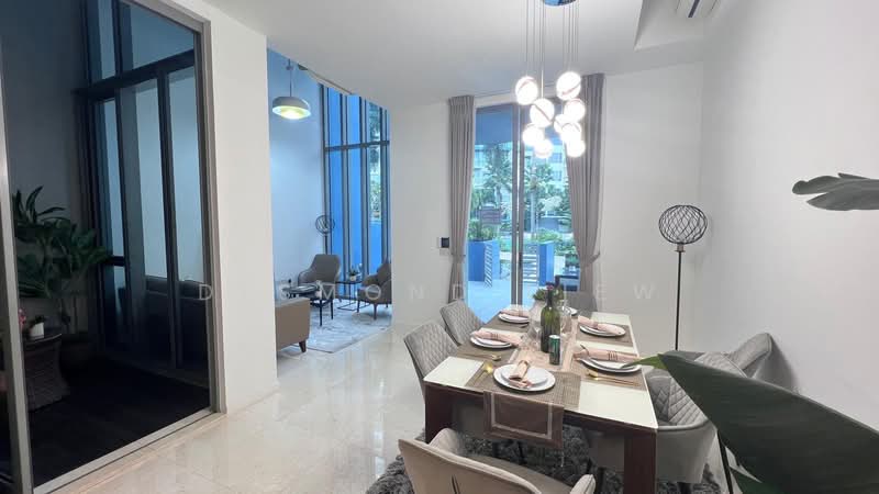 Skies Miltonia, 3 Miltonia Close, 5 Bedrooms, 4,672 sqft, Cluster House For Sale, by Desmond Liew, 500126927 - Living Room - PropertyGuru.com.sg